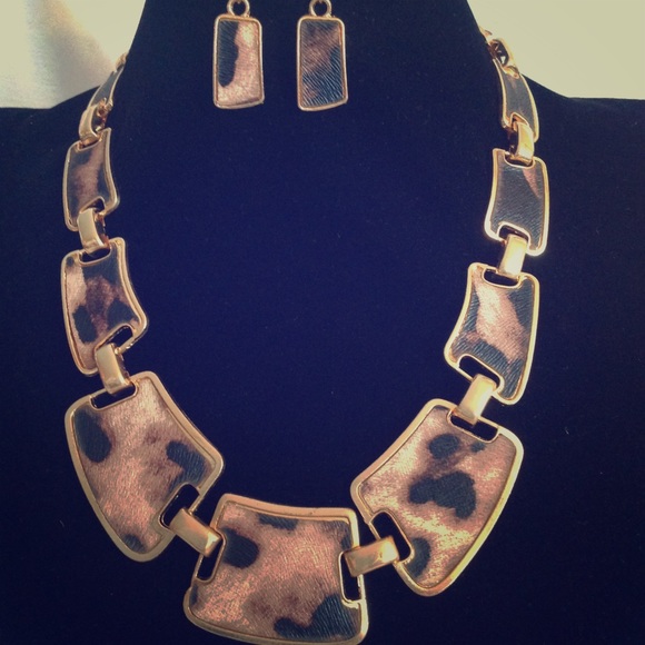 Accessories - Jewelry and accessories. More on rhythmbyrena.com